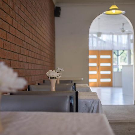 Stawell'S London Motor Inn Εξωτερικό φωτογραφία