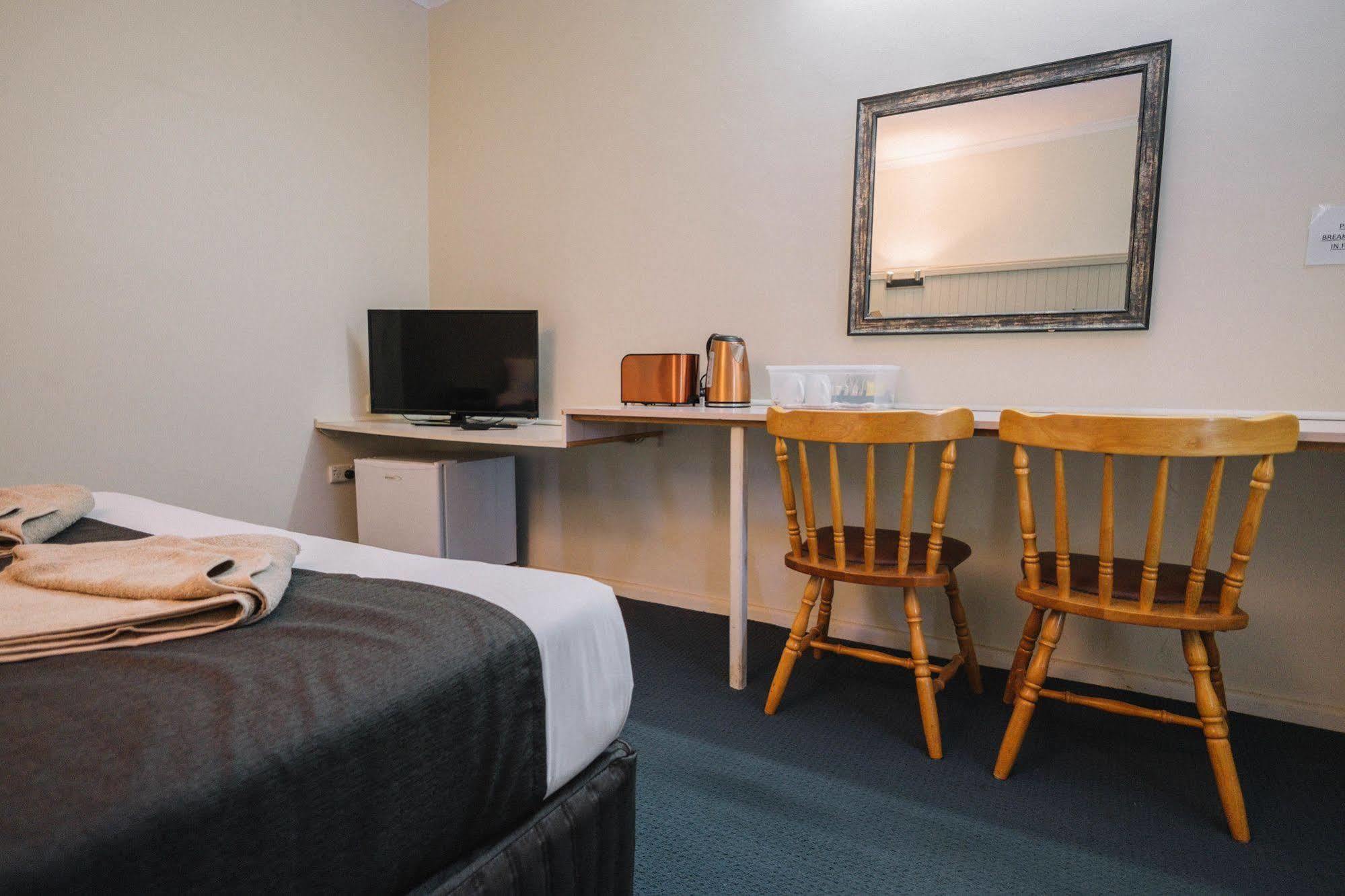 Stawell'S London Motor Inn Εξωτερικό φωτογραφία